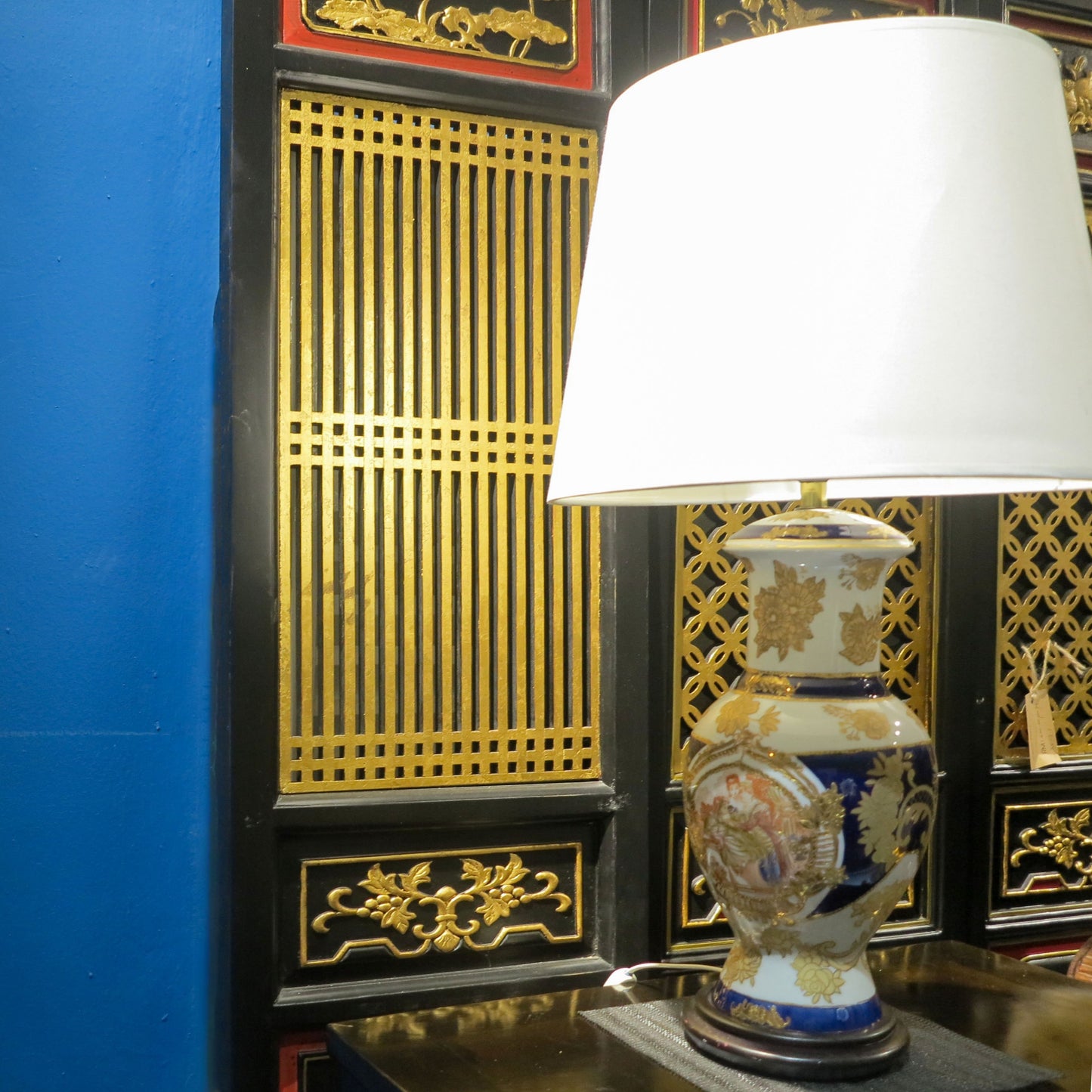 Chinese Vase Lamp