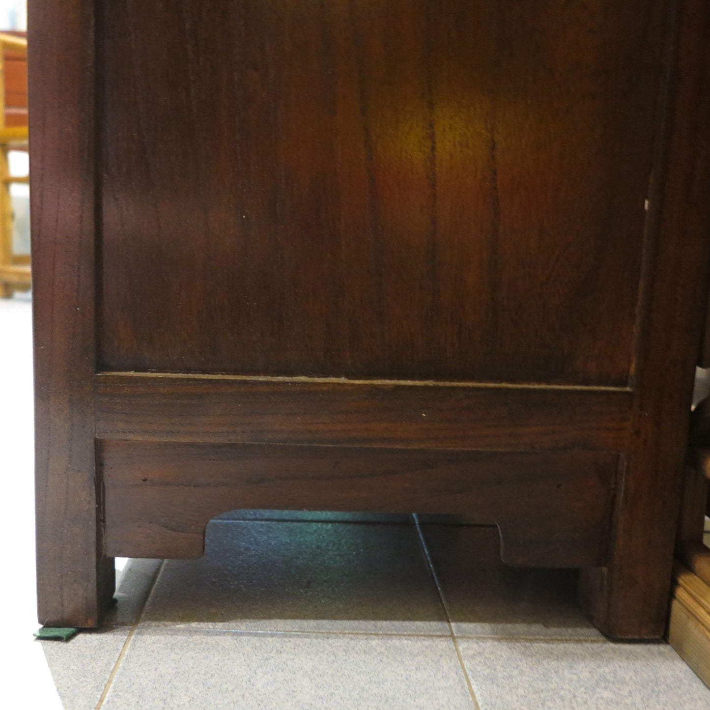 3-Drawer 2-Door Curve Console